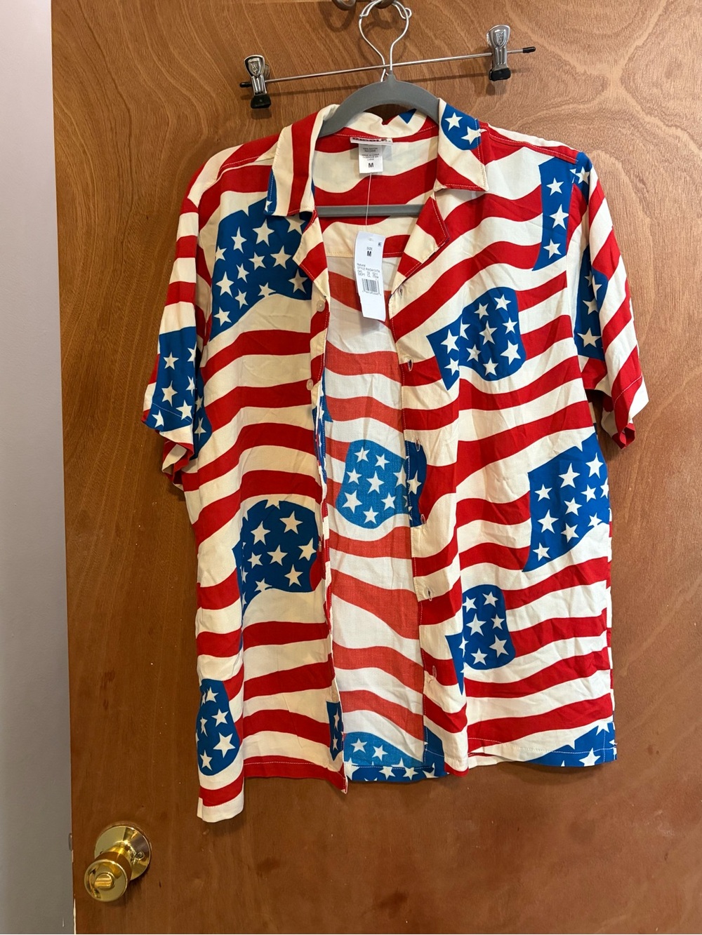 Ripple Junction Red, White & Blue American Flag Button-Up  Shirt size M NWT